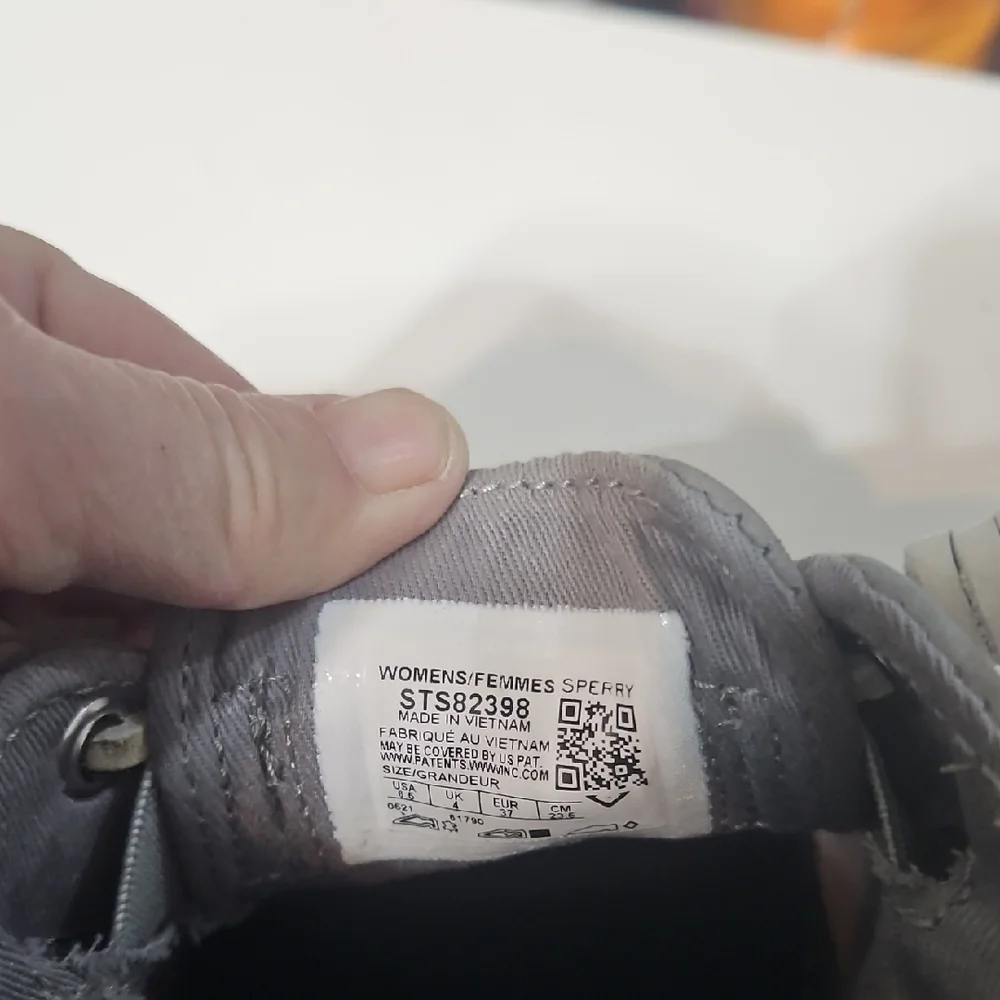 Sperry Light Gray Sneakers with White Laces - Picture 3 of 8